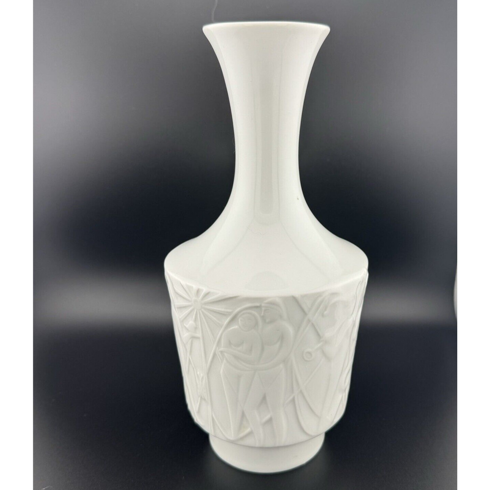MCM Edelstein Bavaria Kurt Wendler People in Paradise porcelain vase 9.5” 861/0
